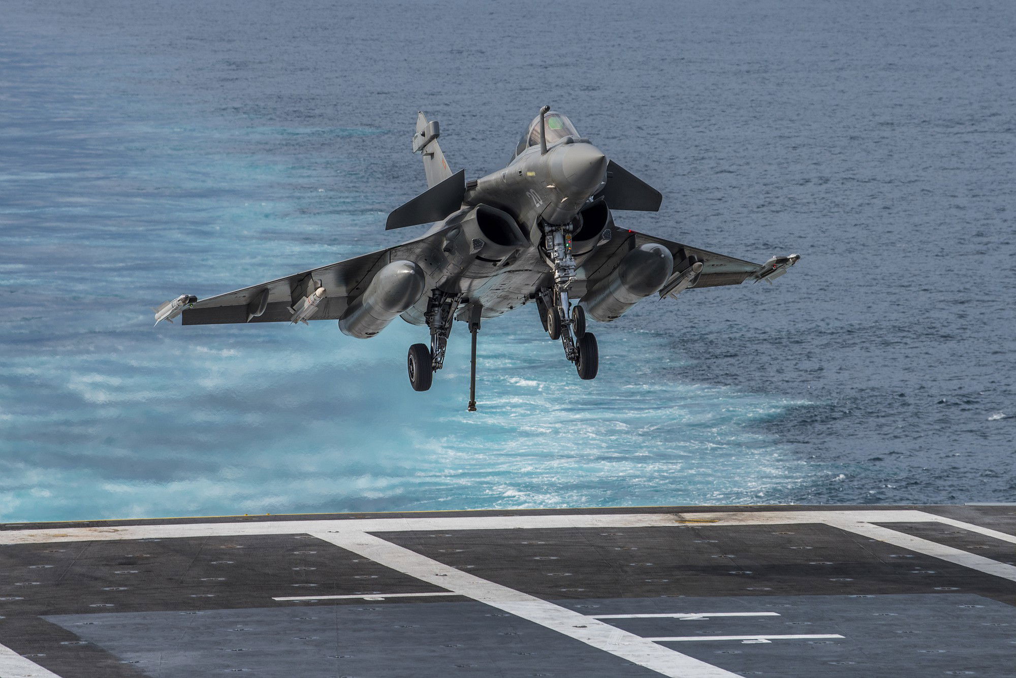 Thales dotará al Rafale de nueva aviónica