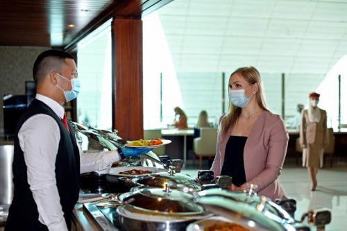 Emirates reabre 20 salas VIP