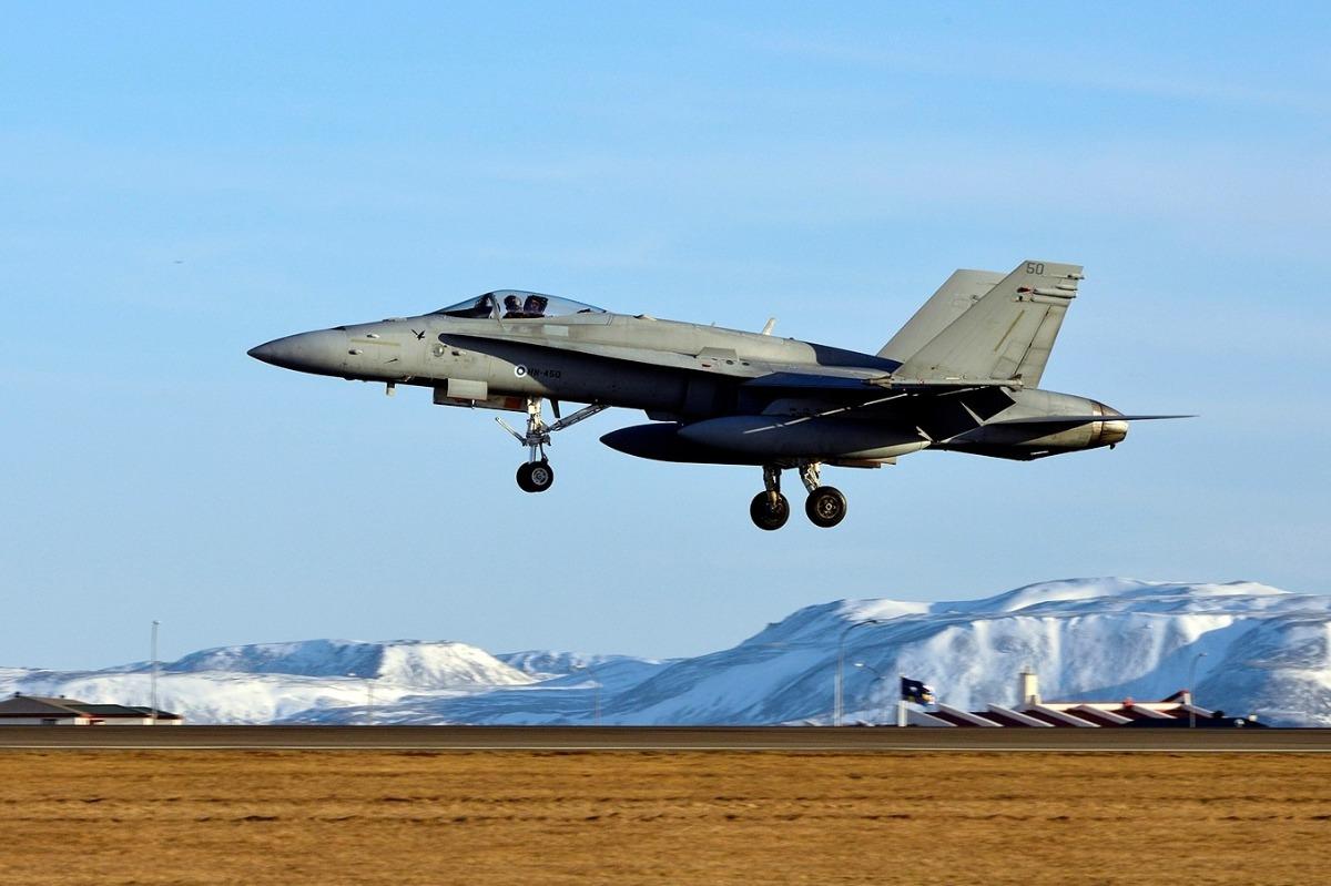 La Fuerza Aérea finlandesa desplegará avispones en Islandia