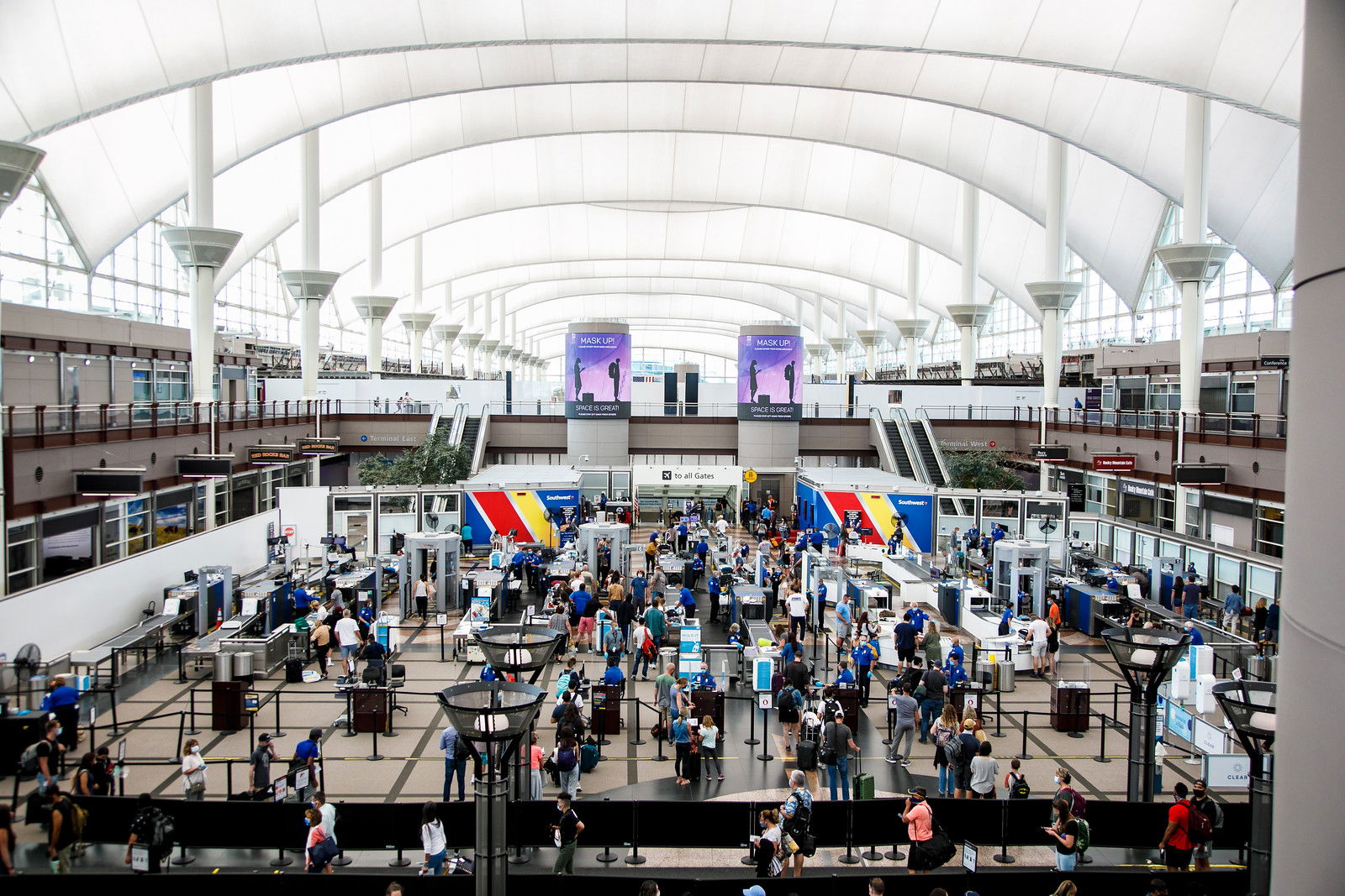 Bag drop service reopens at Denver