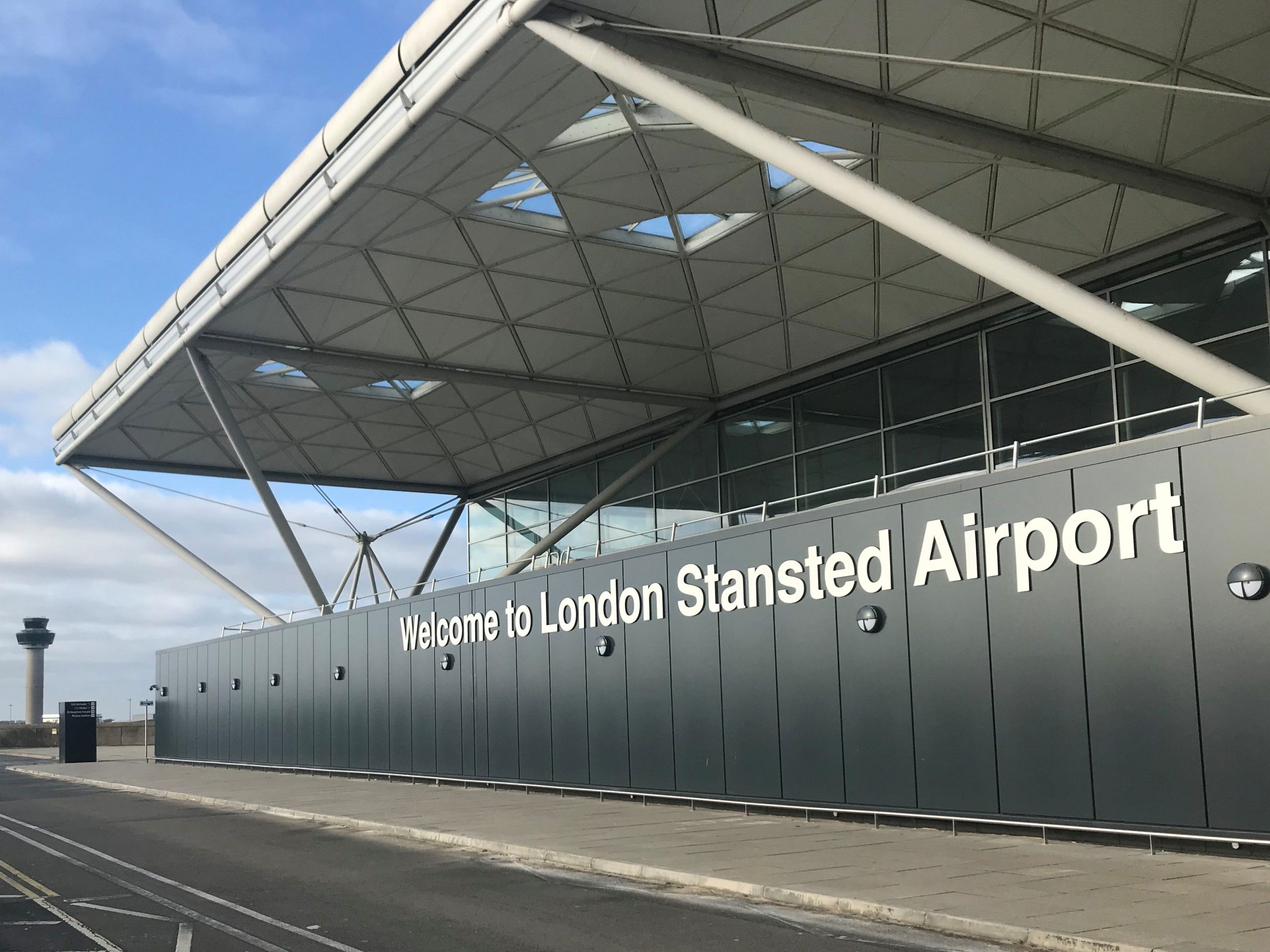 Londres Stansted es la primera base de Flypop en el Reino Unido