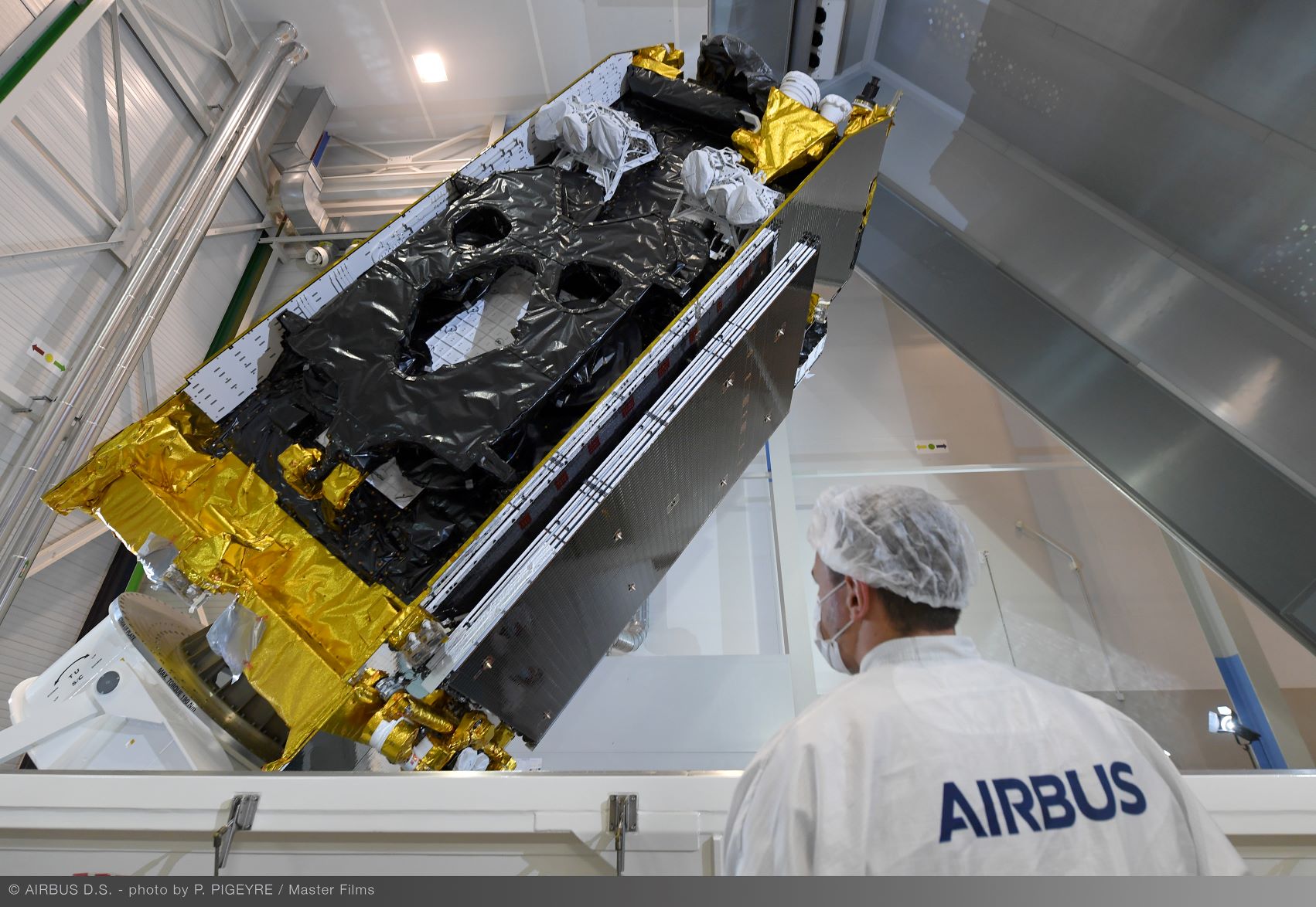 Envío a Japón del satélite Inmarsat-6 construido por Airbus