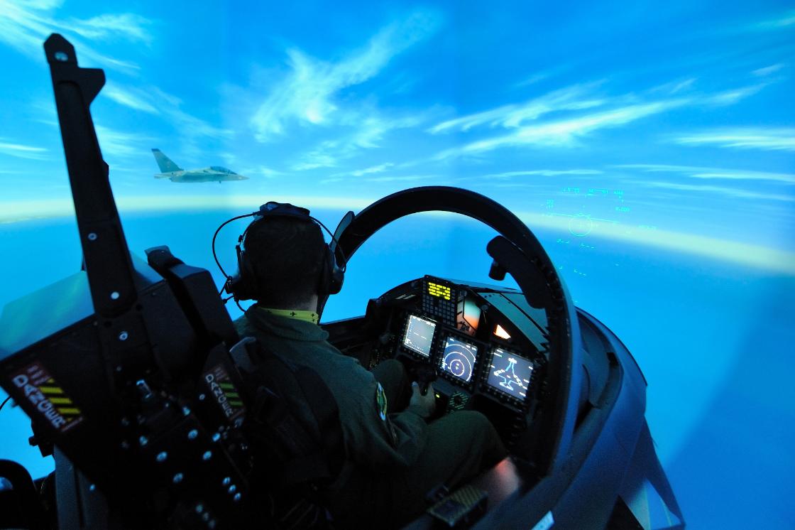 Japanese military pilots to be trained in Italy