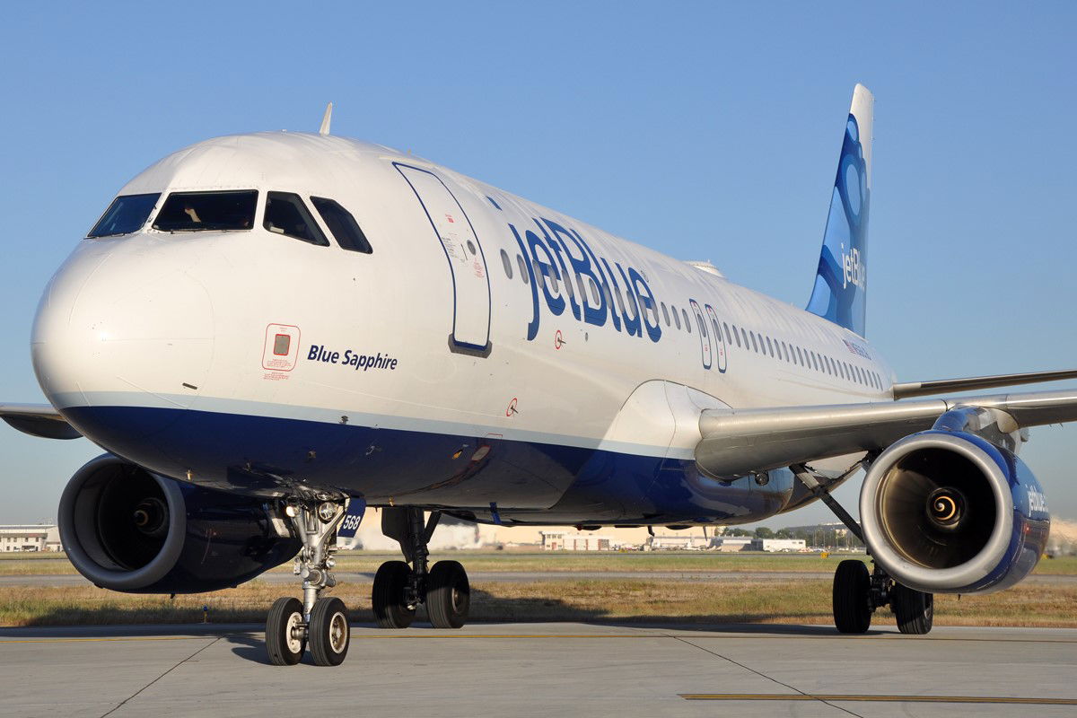 JetBlue reanuda su servicio en San José