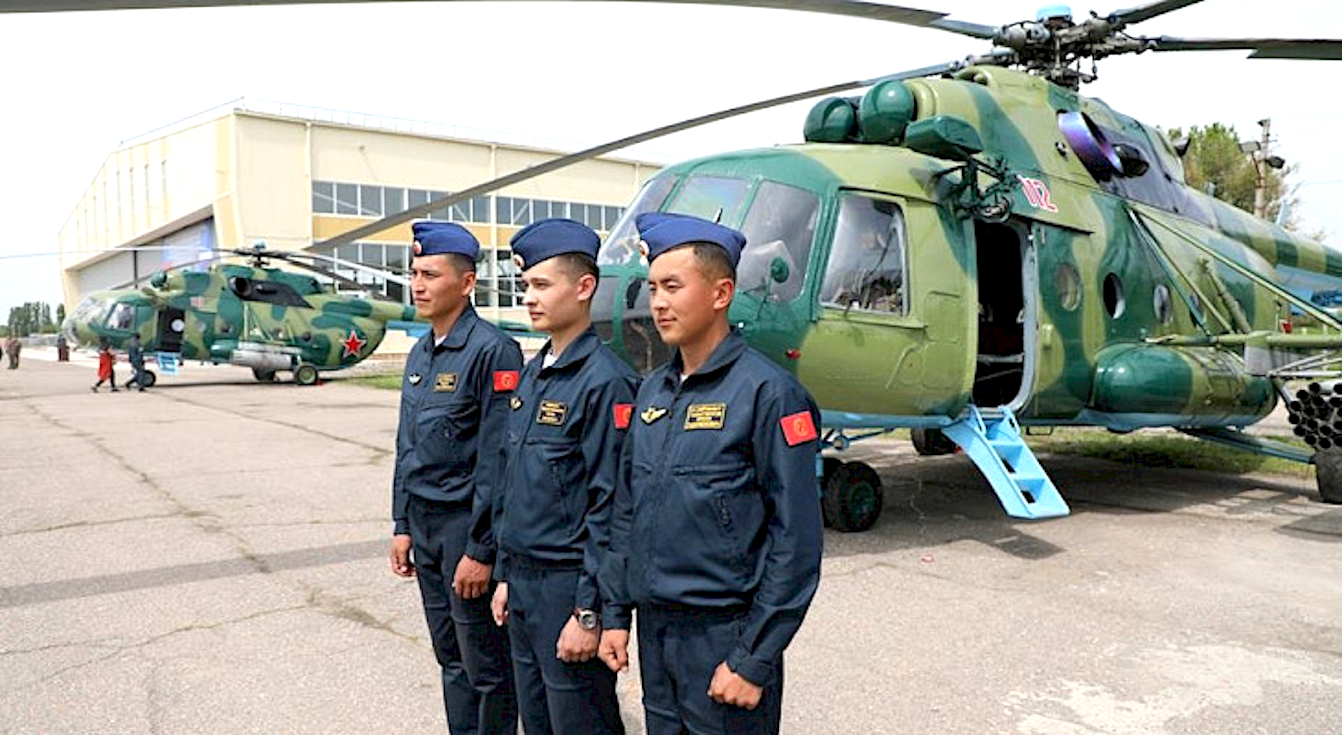 Kyrgyz Air Force Mi-8MT crashes near Kichi-Alai