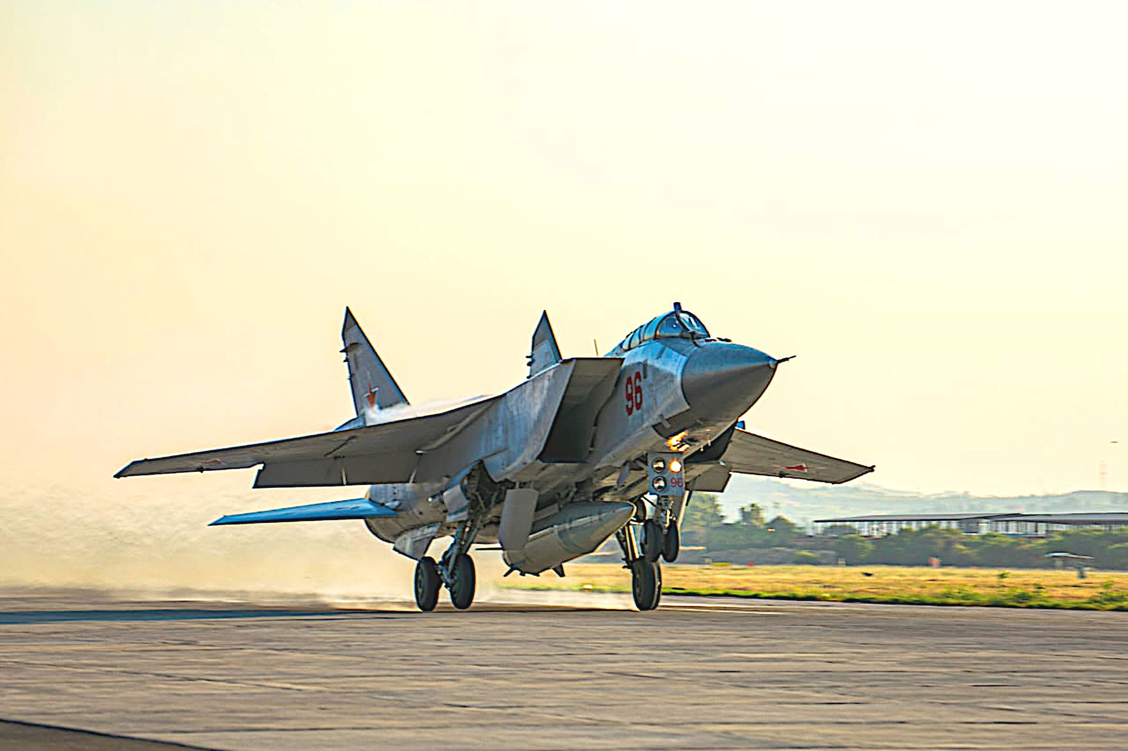 Russia teases HMS Queen Elizabeth with MiG-31K, Tu-22M3 deployments