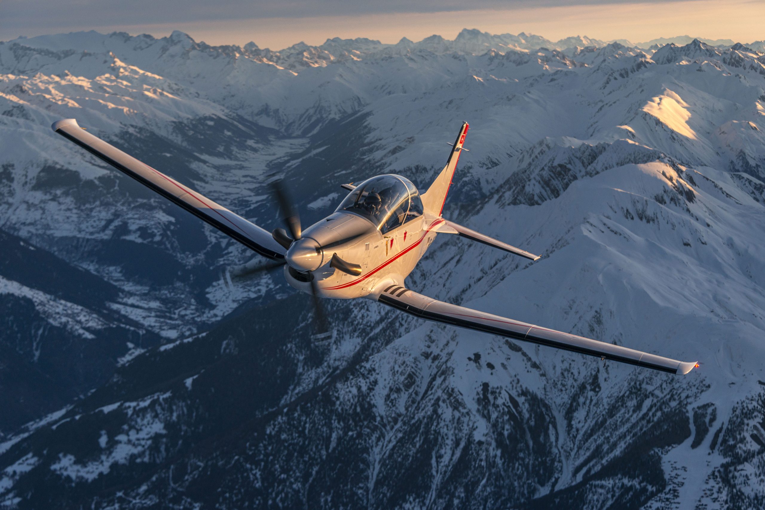 Pilatus launches PC-7 MKX at Dubai
