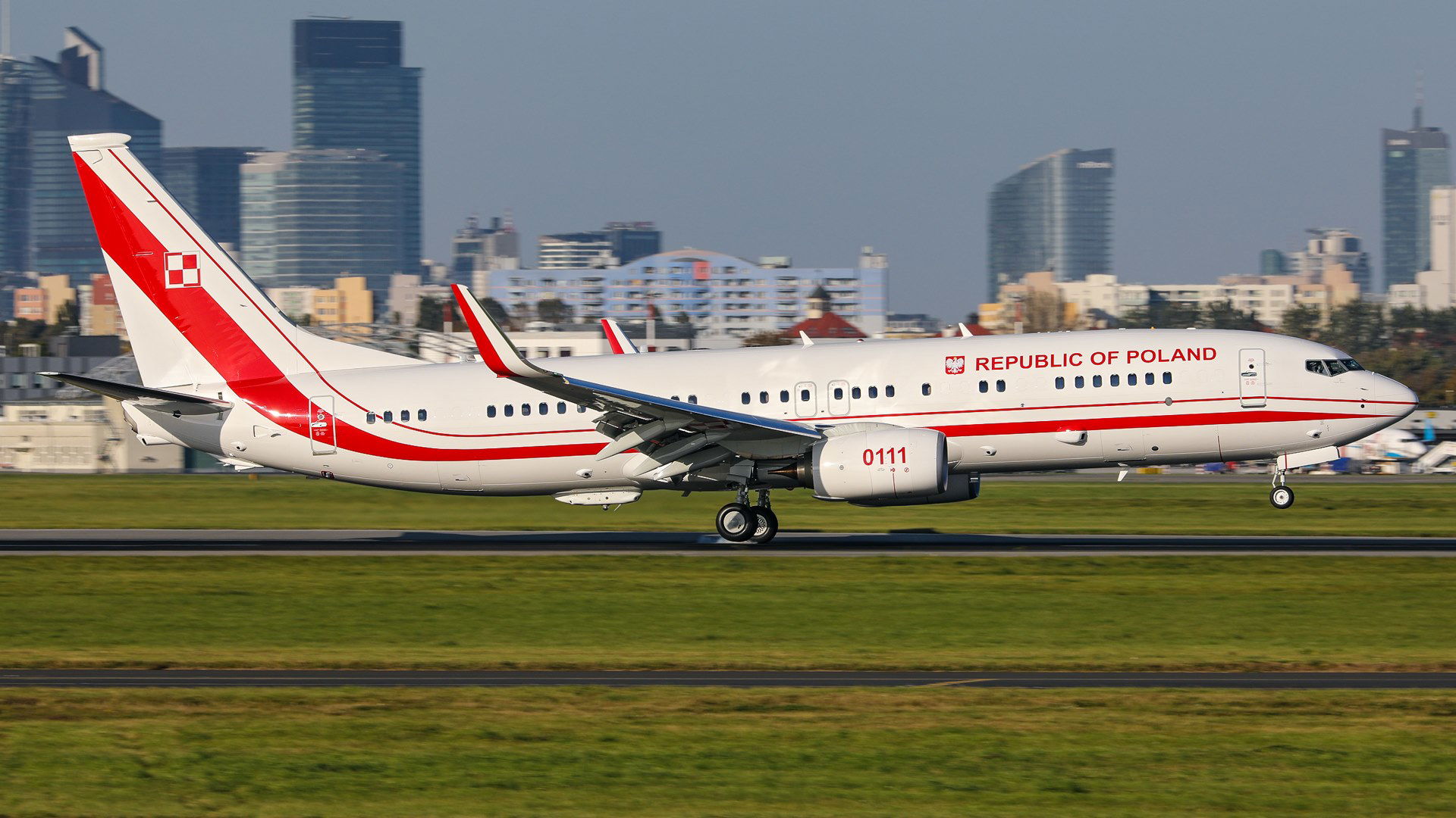 Polish Air Force receives first Boeing 737 BBJ2