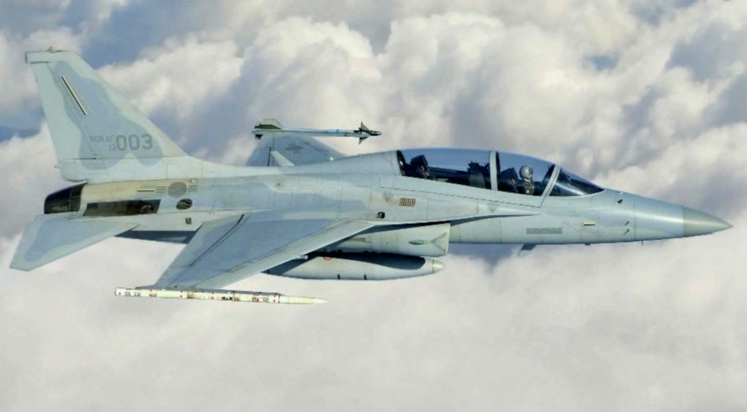 Poland signs contract for KAI FA-50PL