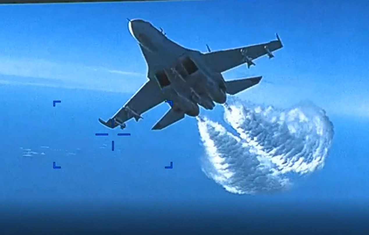 Un Su-27 ruso colisiona con un avión no tripulado Reaper de la USAF sobre el Mar Negro