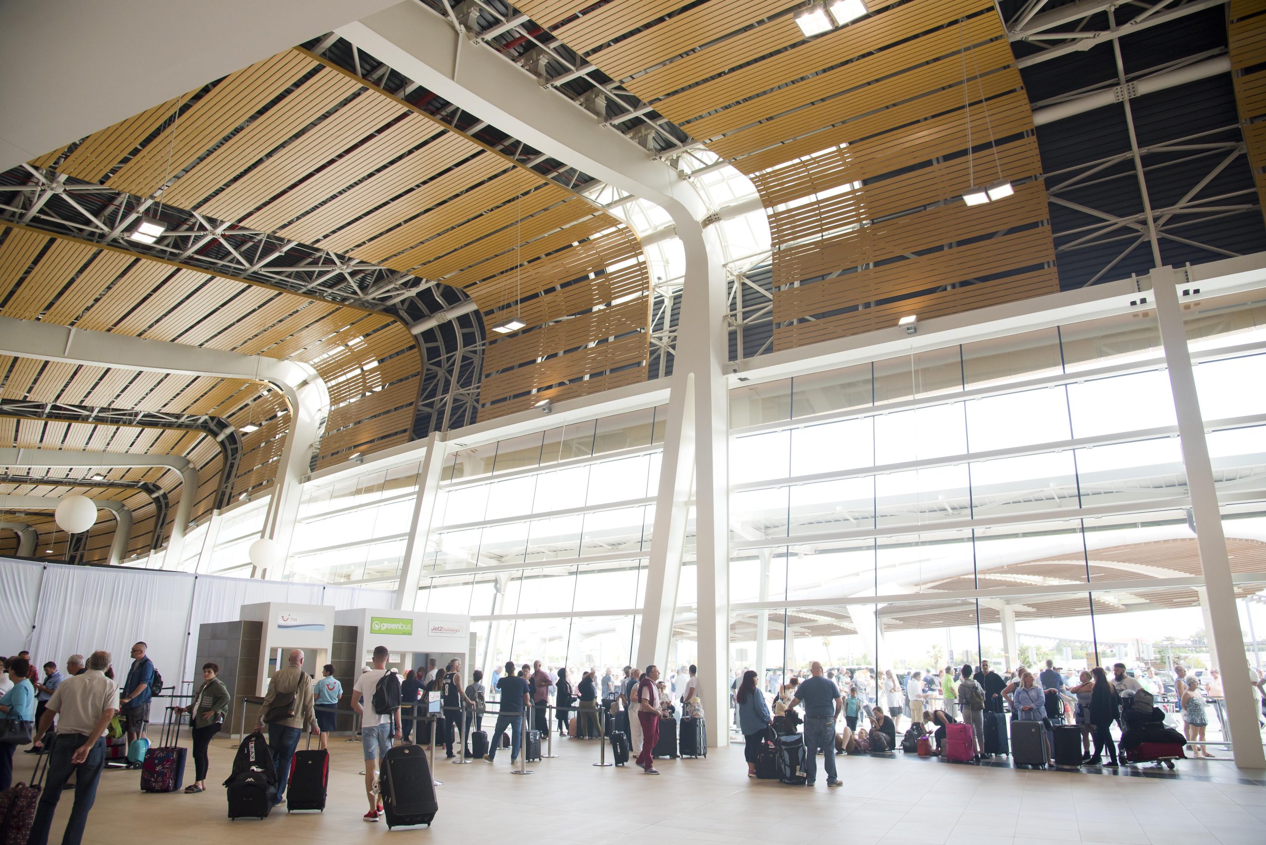 VINCI launches first airport solar plant in Portugal