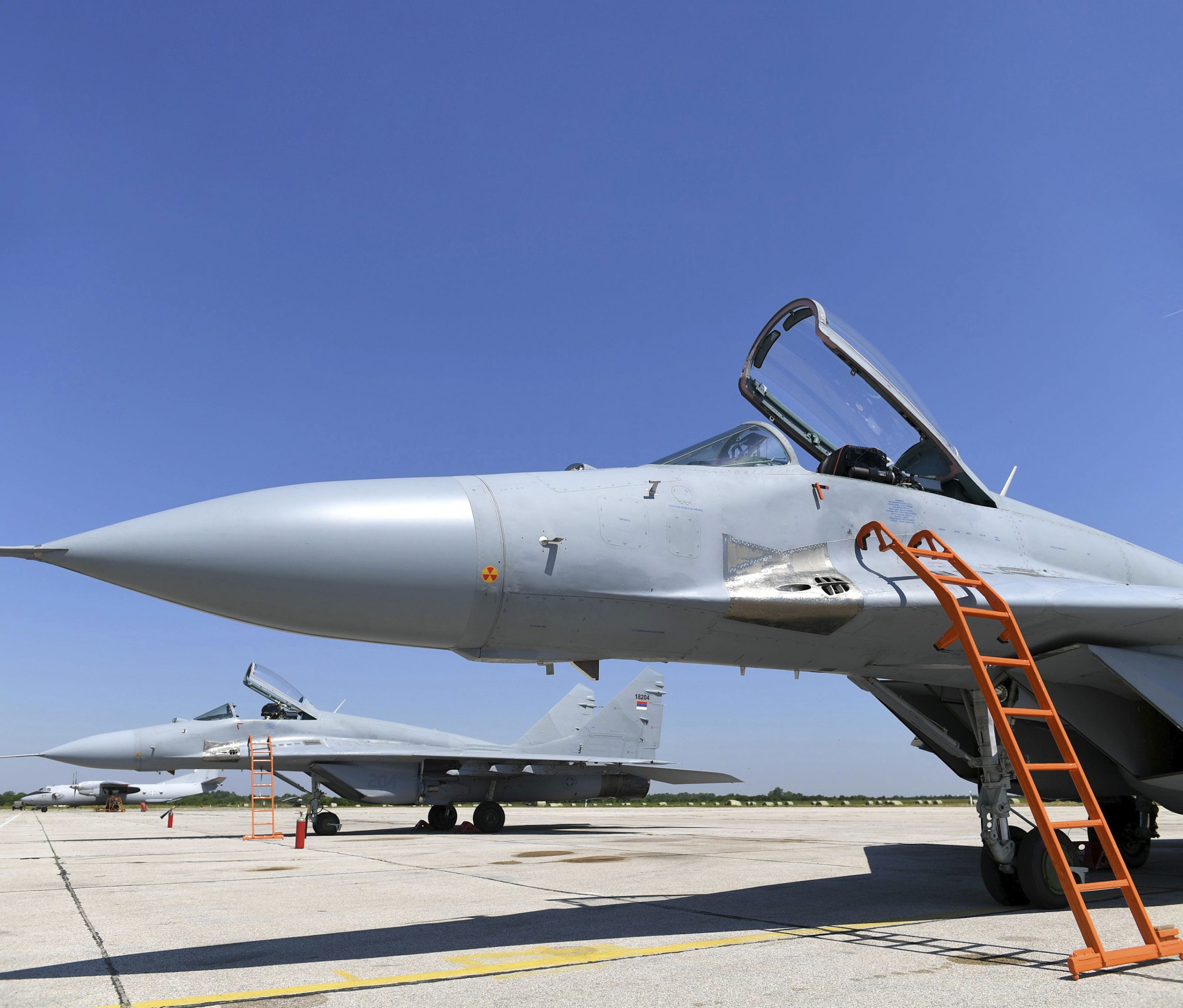 Bielorrusia entrega cuatro MiG-29 a Serbia