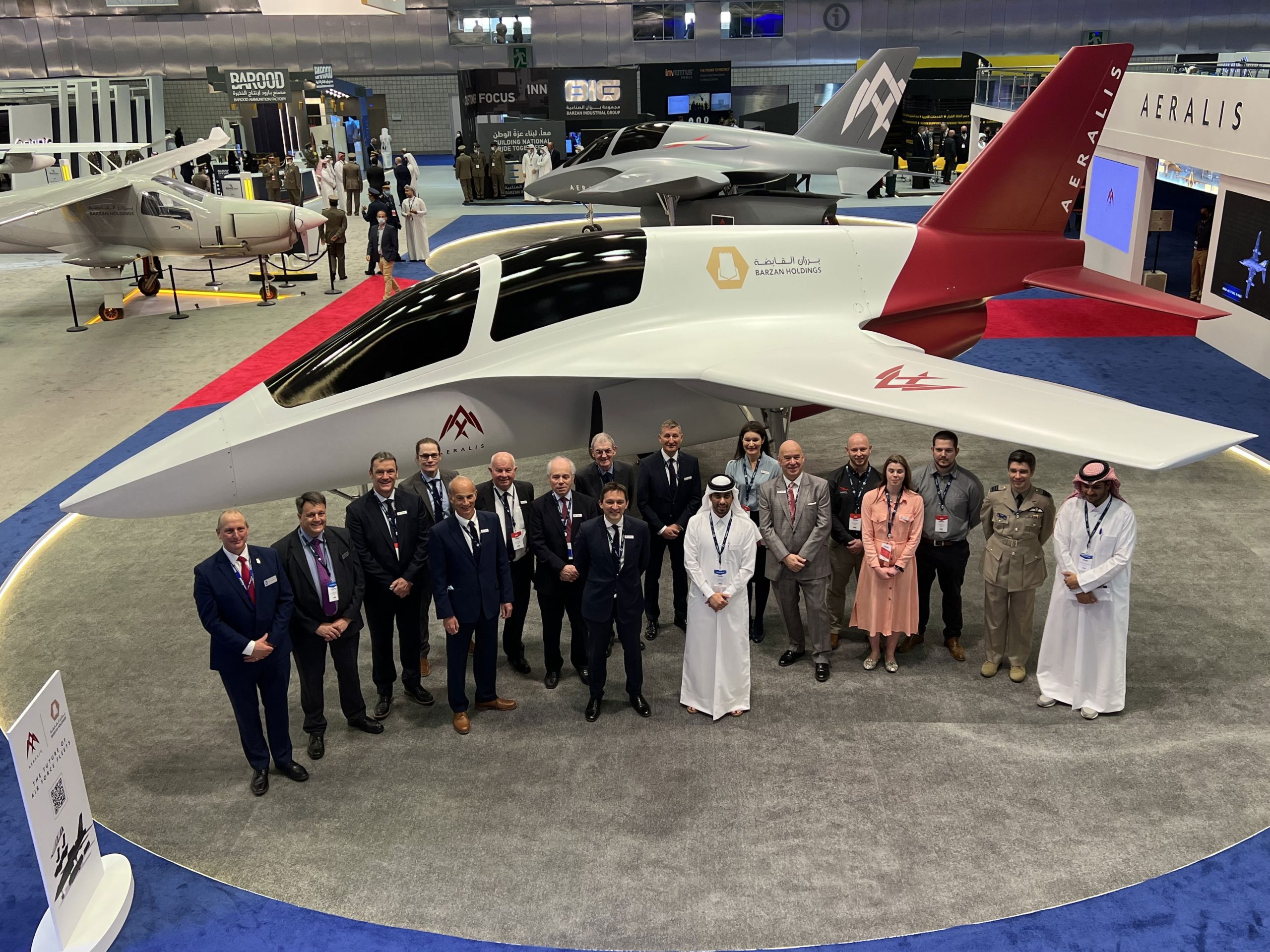 AERALIS presenta su innovador avión modular en DIMDEX 2022 con la presencia del Emir de Qatar