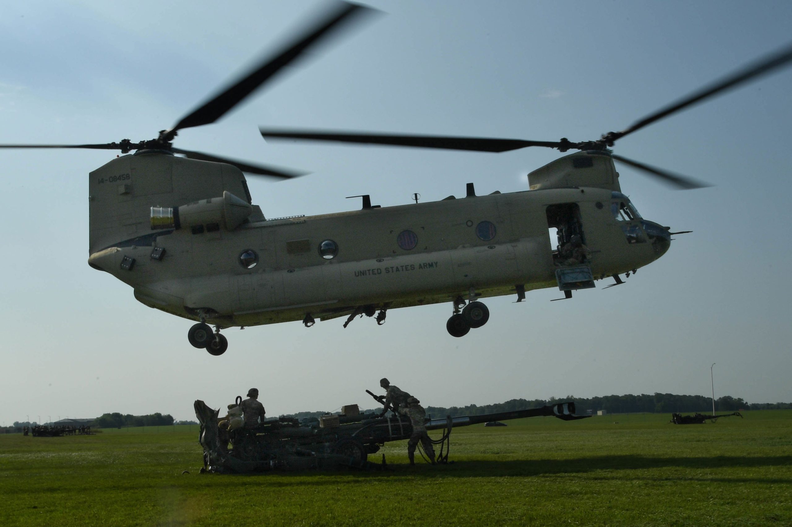 La 101ª AVN del Ejército de Estados Unidos da la bienvenida a una nueva unidad de Chinook