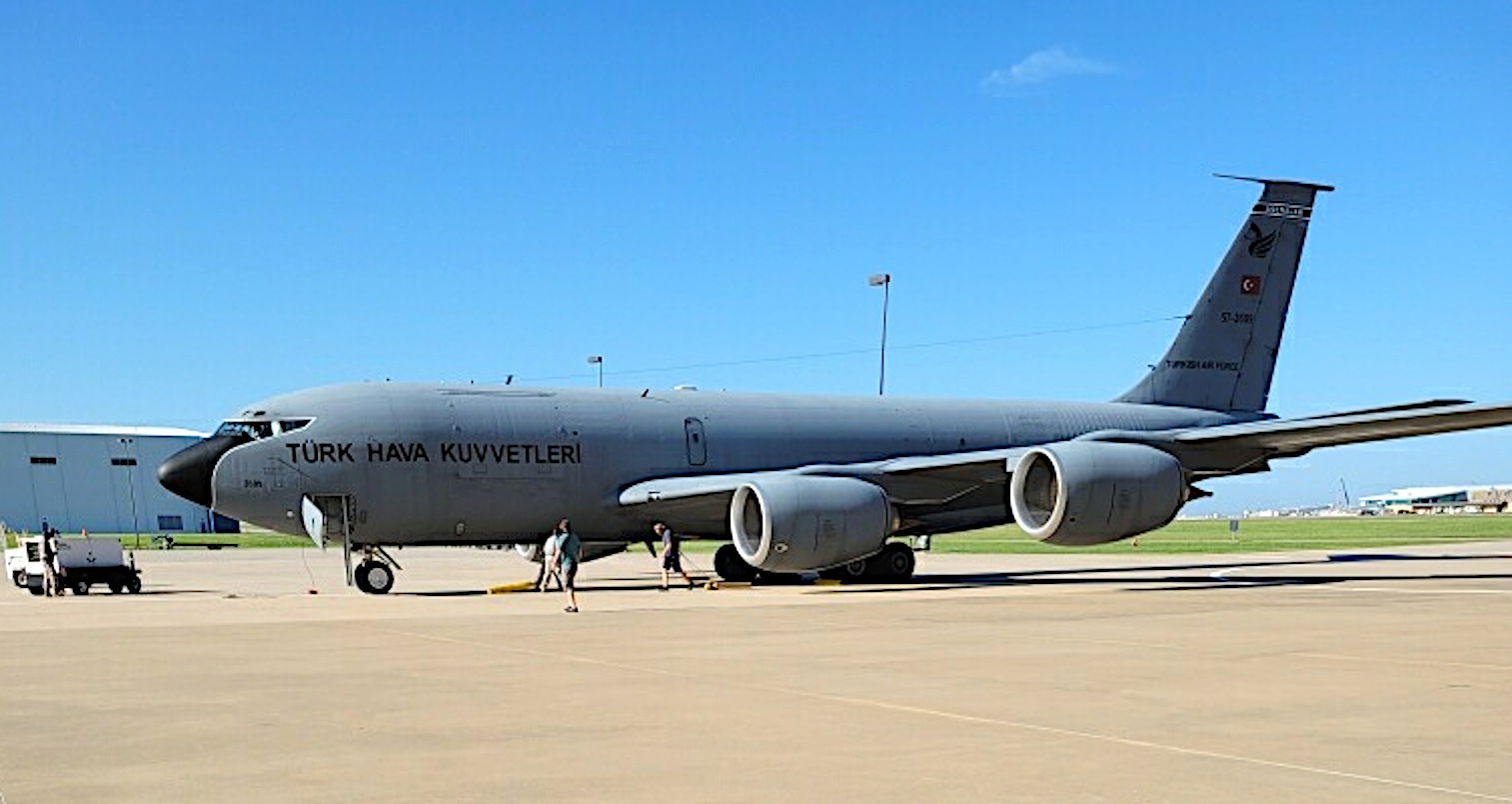 EE.UU. completa la primera actualización del KC-135R turco