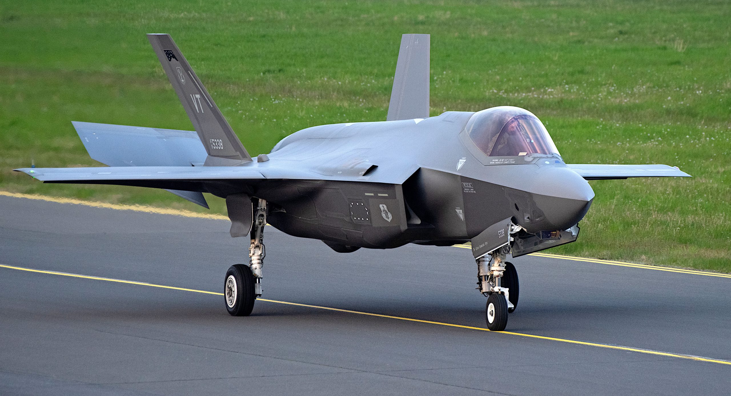 Los F-35A de Vermont refuerzan el flanco oriental de la OTAN