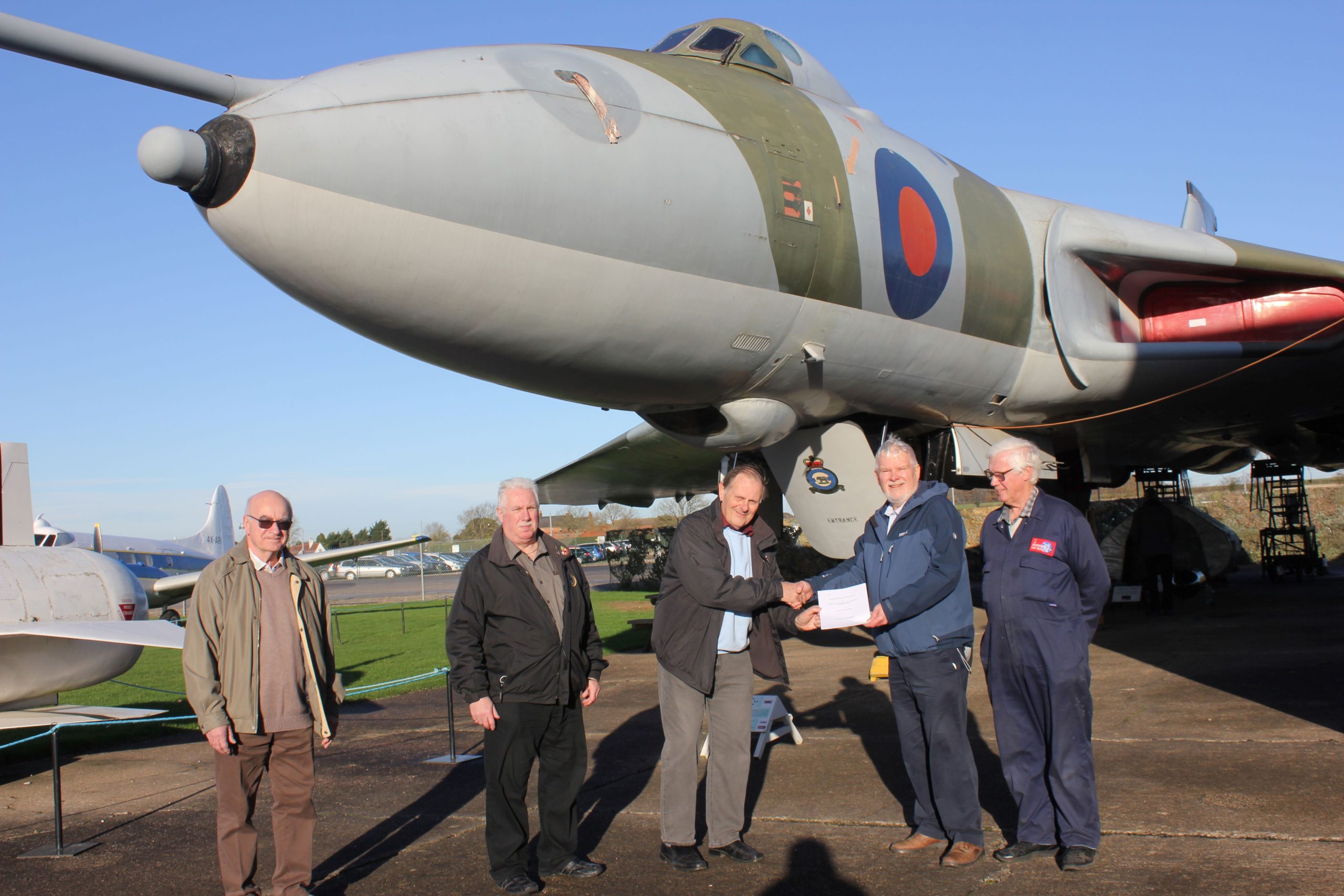 Cambio de propiedad del Shackleton y el Vulcan del Museo del Aire de Newark