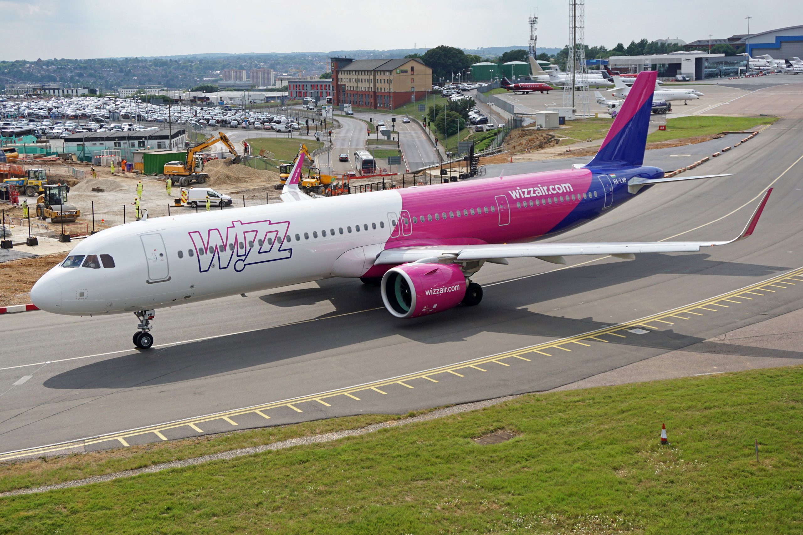 El jefe de las aerolíneas británicas lanza una dura advertencia ante la oleada de viajes de mitad de trimestre