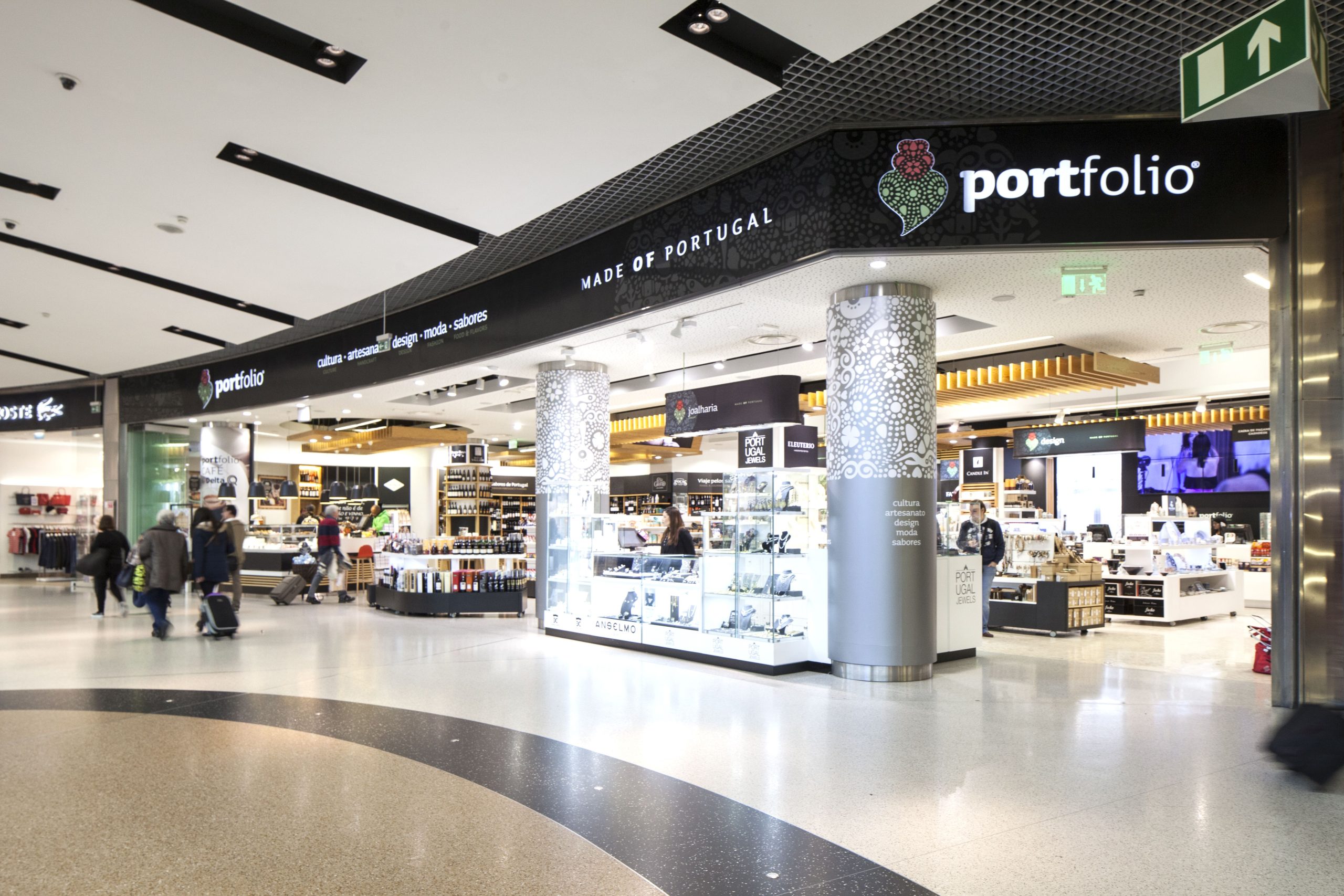 El aeropuerto de Lisboa reabre la T2