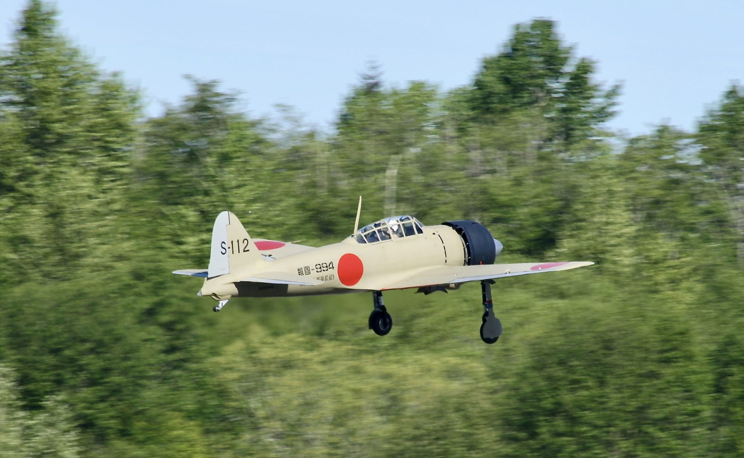 Mitsubishi Zero flies after 30-year restoration