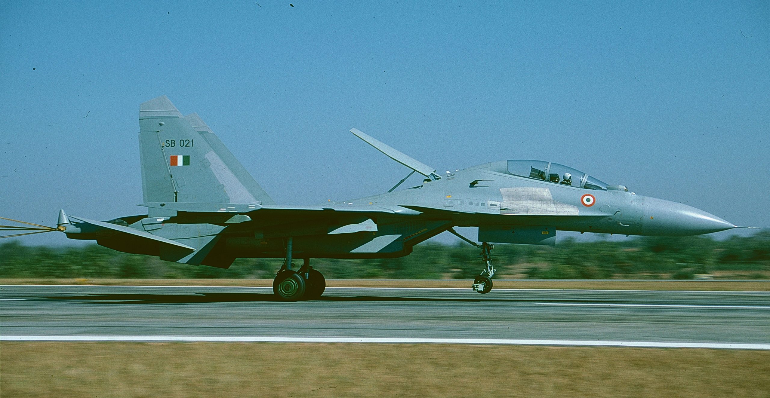 Indian air raids strike targets in Pakistan