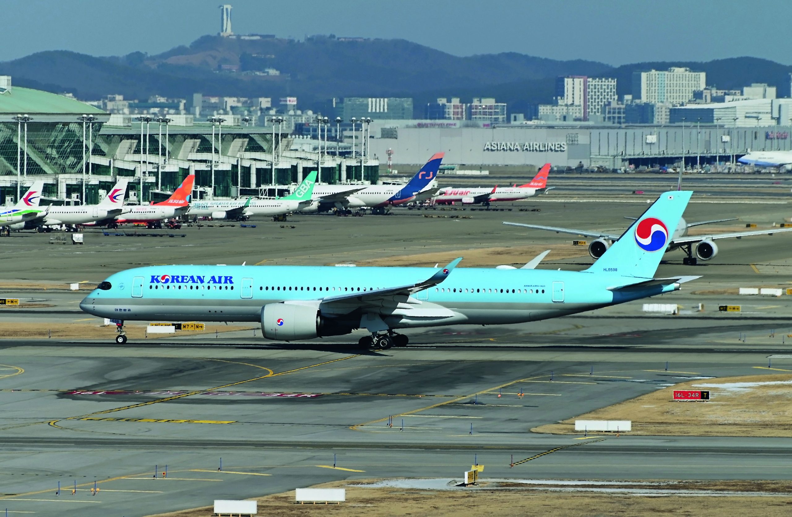 Korean Air starts Airbus A350 services