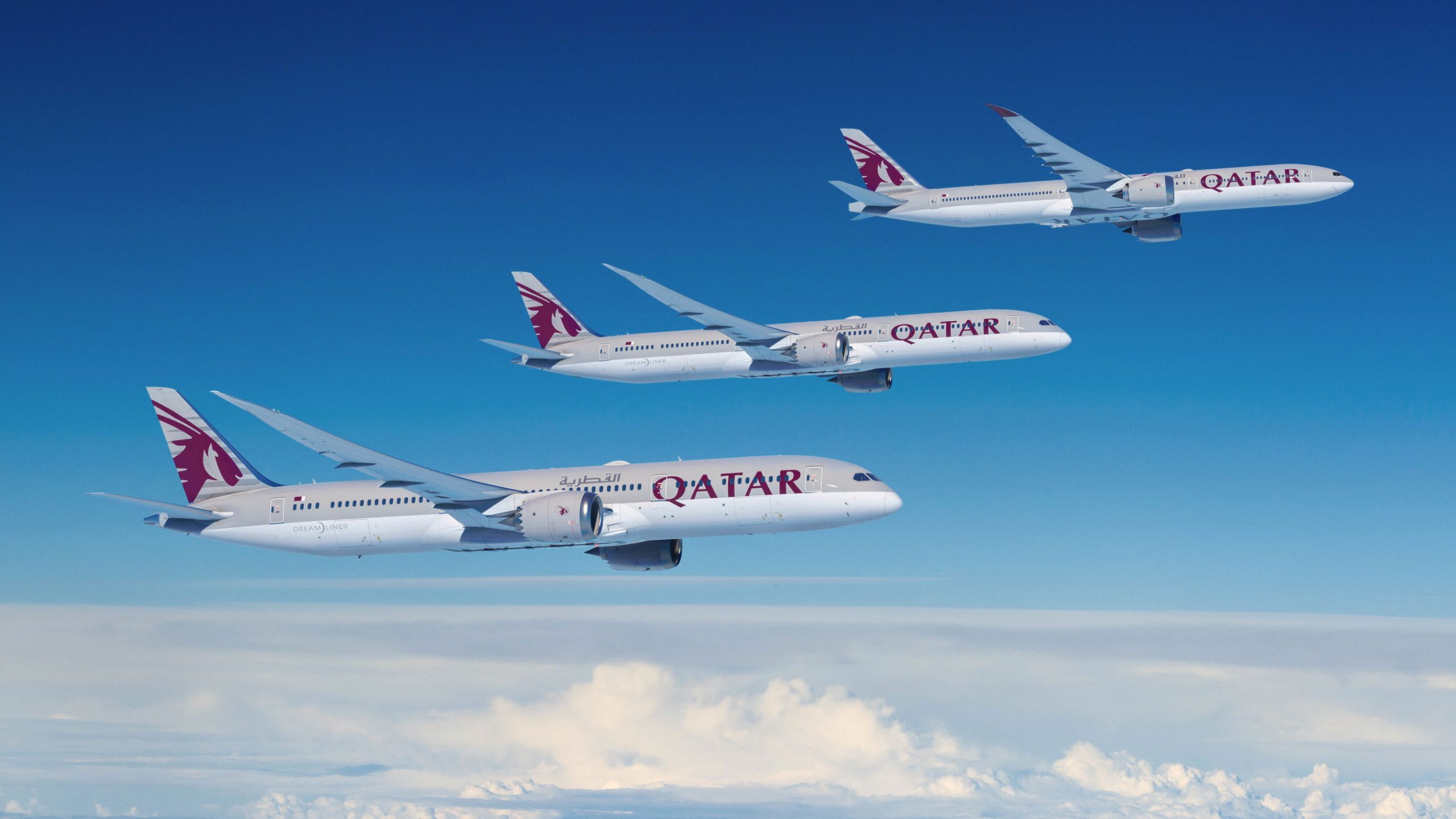 Qatar Airways signs record-breaking Boeing deal